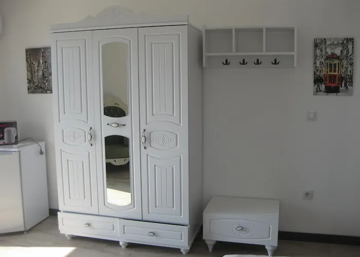 Manzara Hotell *